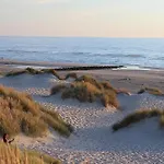 Opale Beach, Merlimont,100msea,2 Bedrooms, Parking Apartman