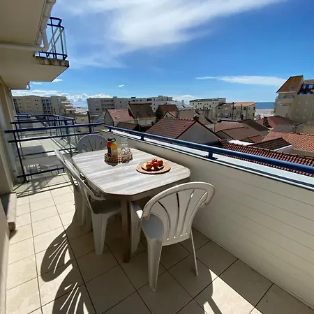 Opale Beach, Merlimont,100msea,2 Bedrooms, Parking Merlimont